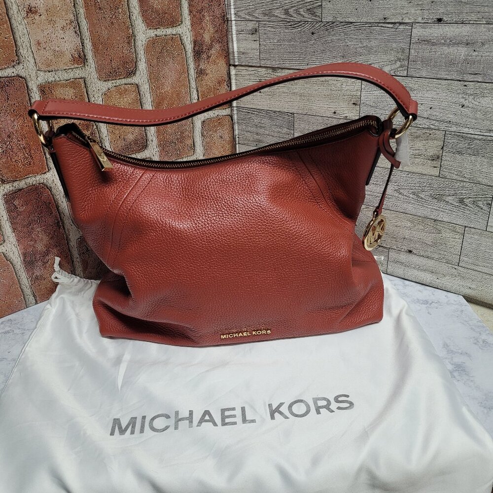 Michael Kors Lrg Aria Tote with crossbody strap